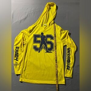 Seattle Mariners Randy Arozarena cross arm hoodie